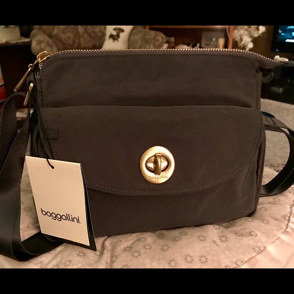 Baggallini Handbags - NWT Baggallini Crossbody, Shoulder Organizer Bag